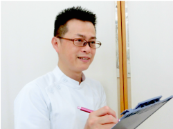 お話を伺います